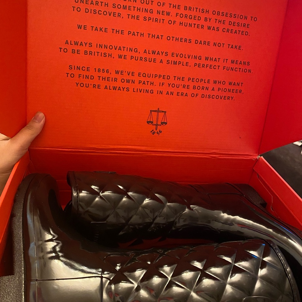 Hunter refined high gloss quilted